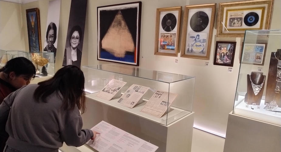 The absences that remain in a history of Indonesian women